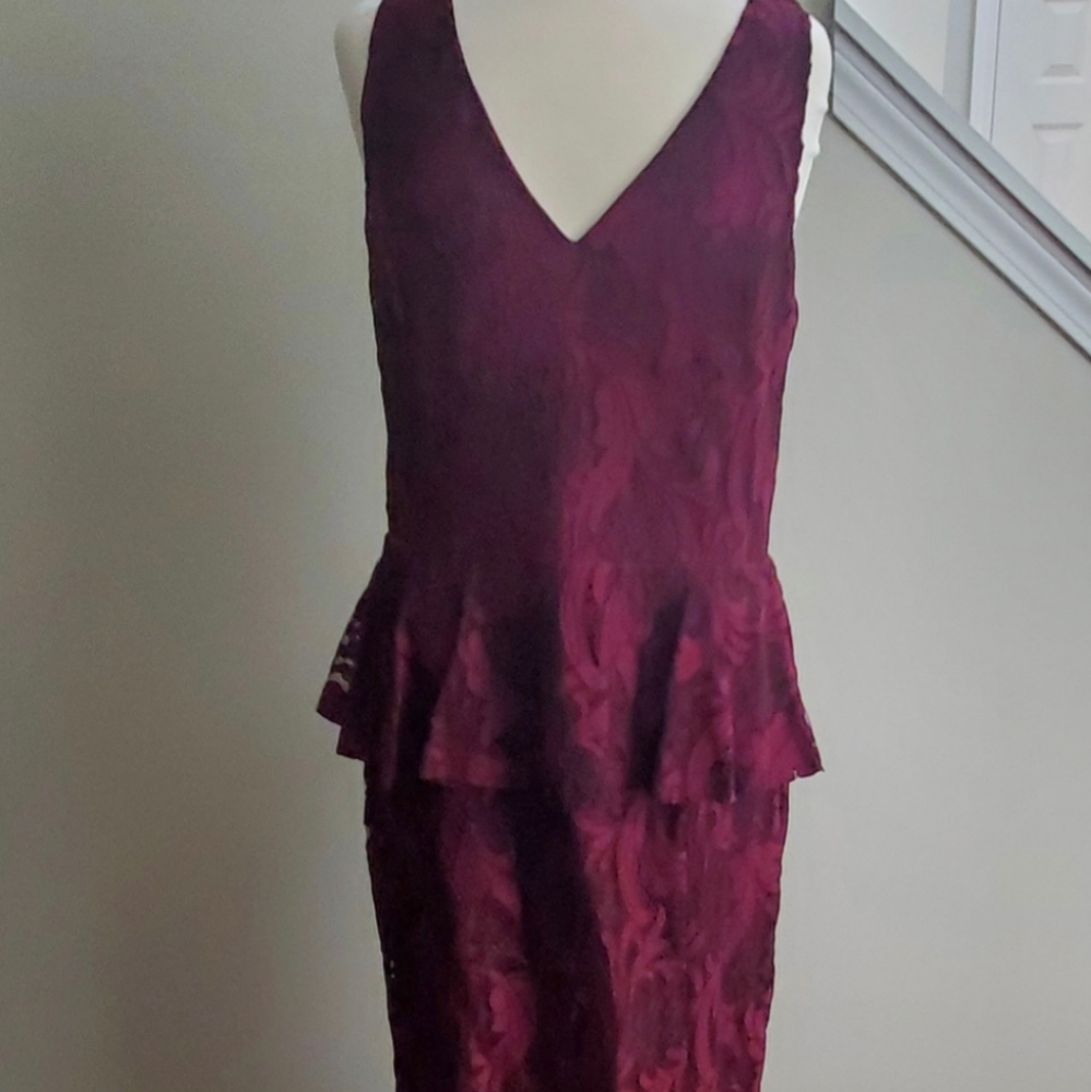 LAUREN RALPH LAUREN LACE PEPLUM GOWN - Picture 2 of 8